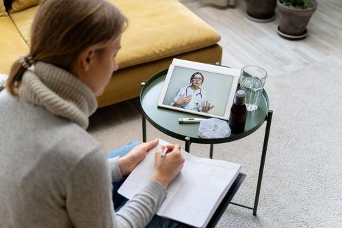 What are the advantages of utilizing telemedicine for mental health treatment?